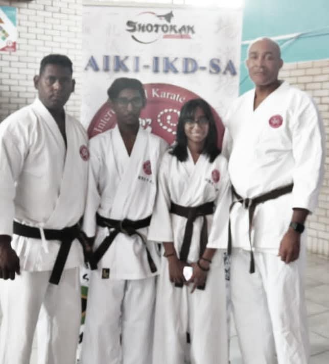 We offer Traditional Shotokan Karate, Kubudo (Weapons) and Aikido classes for all from the age of 4 years old to adults