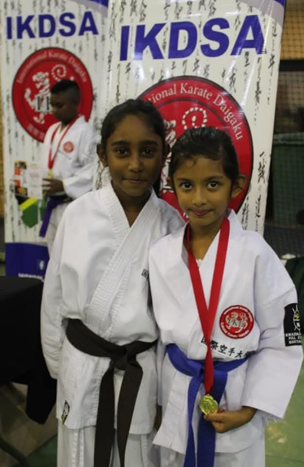 Traditional Shotokan Karate, Kubudo (Weapons) and Aikido classes for all from the age of 4 years old to adults